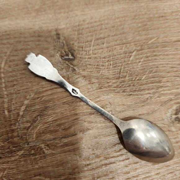 Sterling Silver Vtg BM Co Fort Frances CANADA SOUVENIR SPOON 3.75” Enamel Crest - Picture 5 of 6